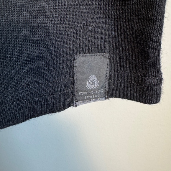 Mountain Warehouse Boys Performance Merino Blend Base Layer T-Shirt Black 13yrs - Picture 2 of 14